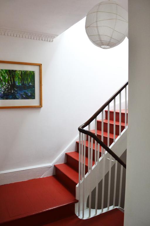 8A Spring Gardens Hotell Haverfordwest Eksteriør bilde