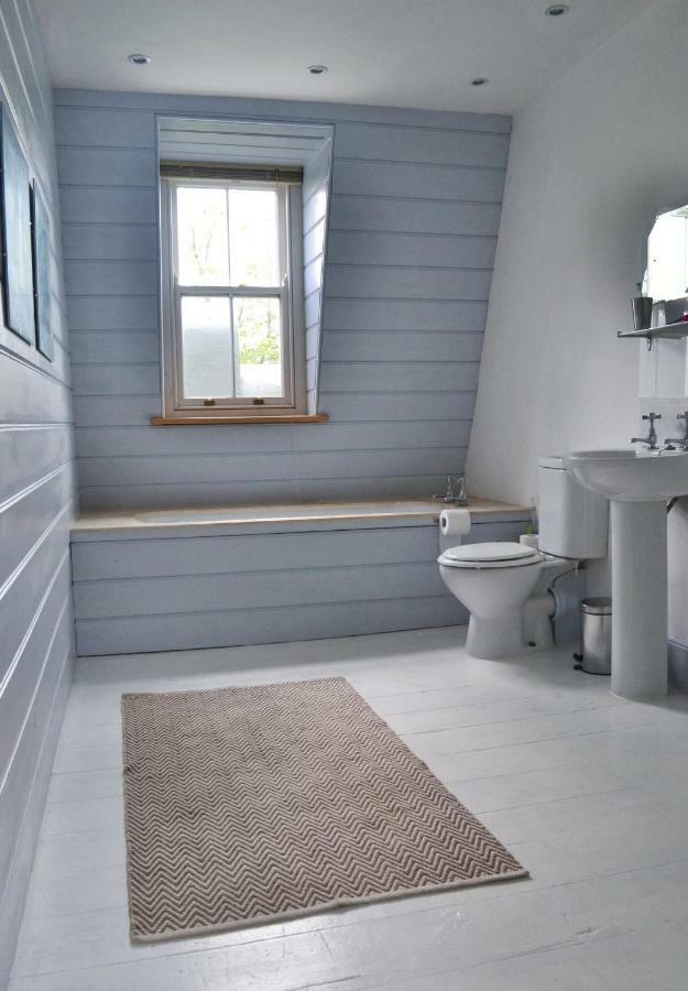 8A Spring Gardens Hotell Haverfordwest Eksteriør bilde